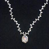 山口理氏 制作 レインボームーンストーン西洋木蔦ネックレス(銀) - rainbow-moonstone ivy-entangled necklace(silver)