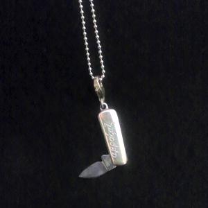 マメナイフペンダント(ステンレス鋼：ブレード、銀：ハンドル チェーン) - miniature folding-knife pendant(stainless-steel：blade,silver：handle chain)